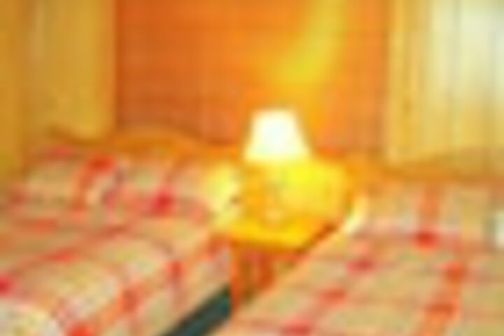 Room 83 of 462