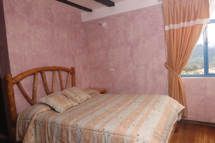 Room 17 of 42