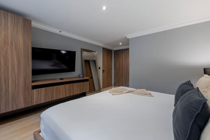 Room 13 of 86