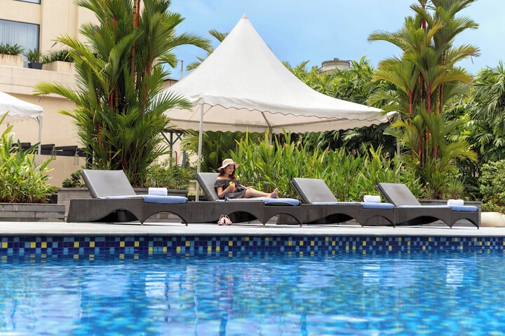 Pools & Facilities