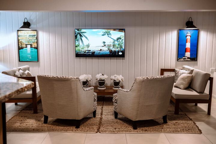 Entrance & Lobby