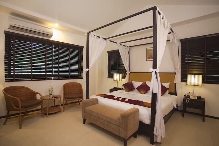 Room 5 of 42