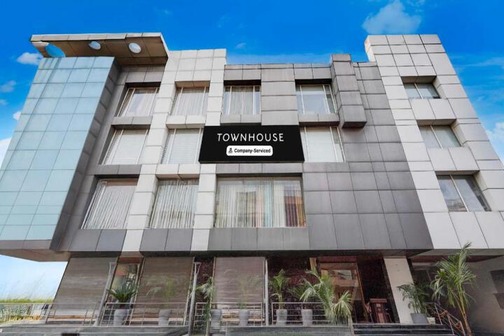 Townhouse Amreli Airport Formerly Hotel Heaven