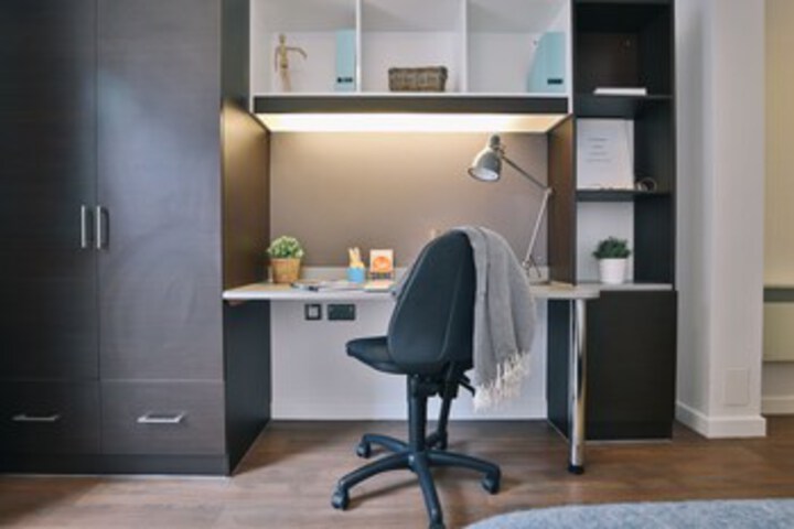 Room 85 of 93