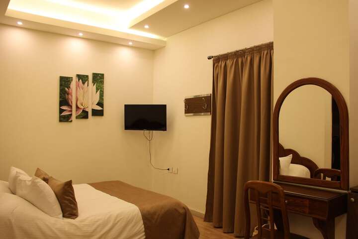 Room 30 of 119