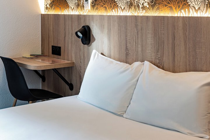 Room 5 of 21