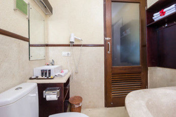 Room 2 of 25