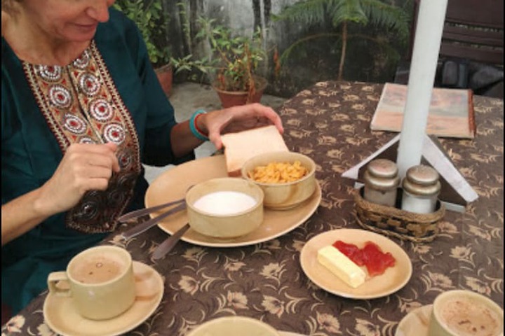Breakfast/Coffee Service 33 of 44