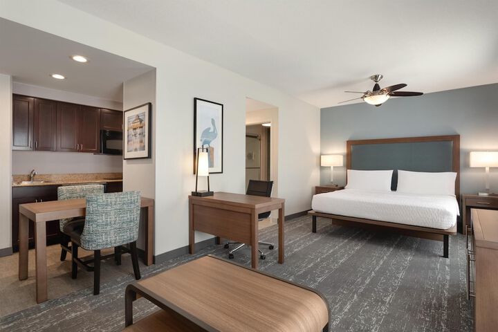 Room 32 of 85