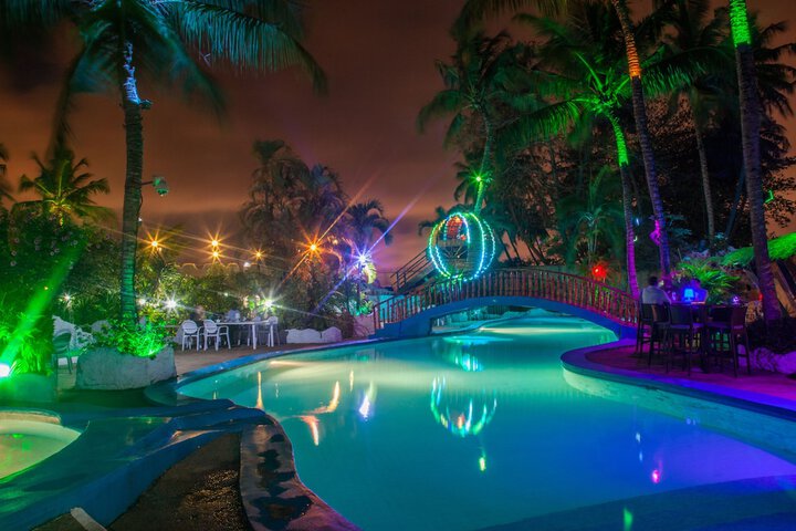 Pool 56 of 76