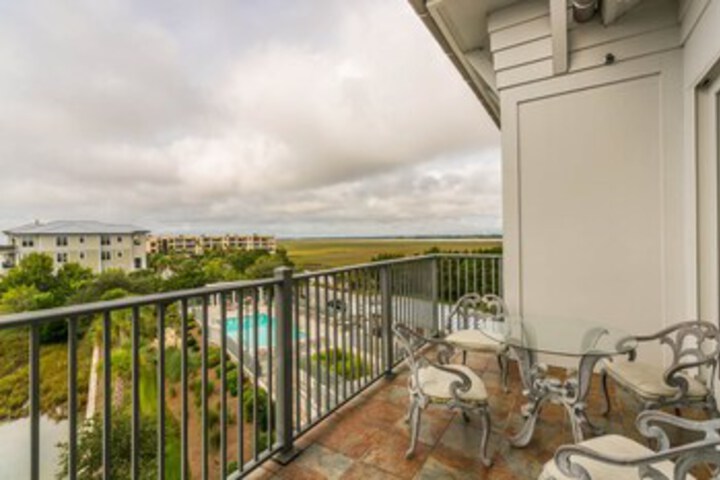 30 Waterfront Drive #333 by Hodnett Cooper