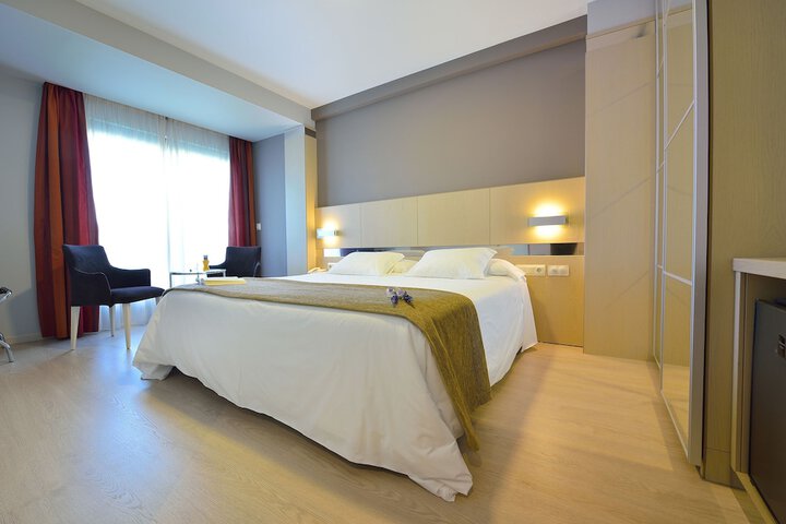 Room 5 of 34