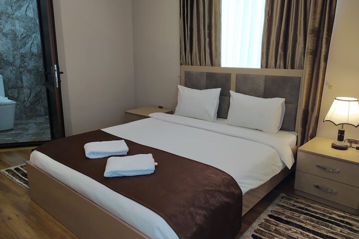 Room 30 of 59