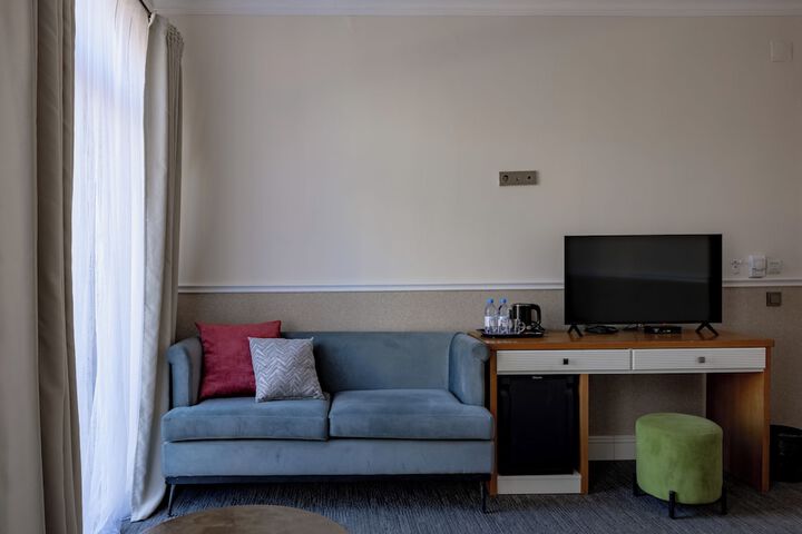 Room 19 of 26