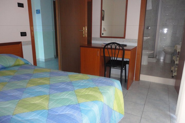 Room 52 of 53