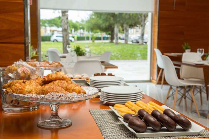 Dining Photos