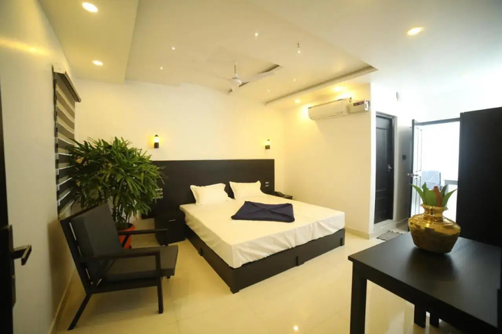 Room 2 of 13