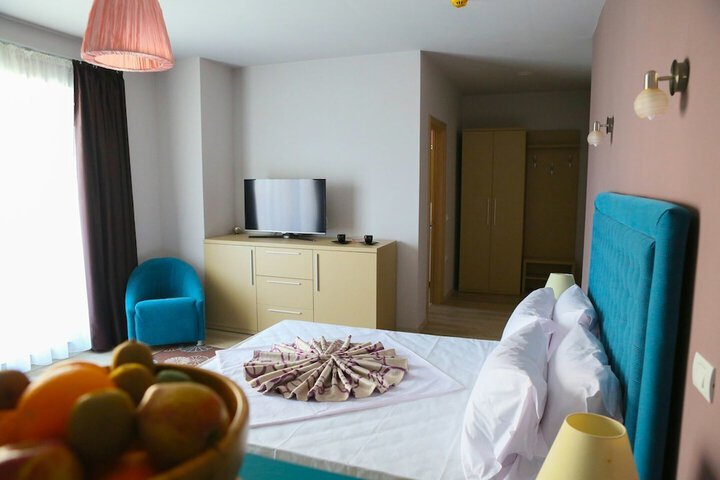 Room 14 of 68