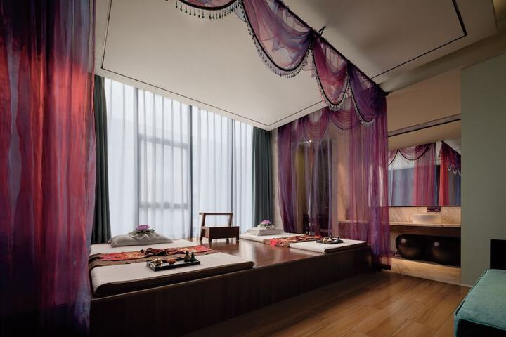 Spa 57 of 101