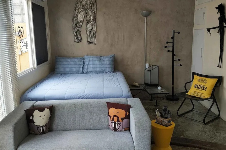 Room 4 of 21