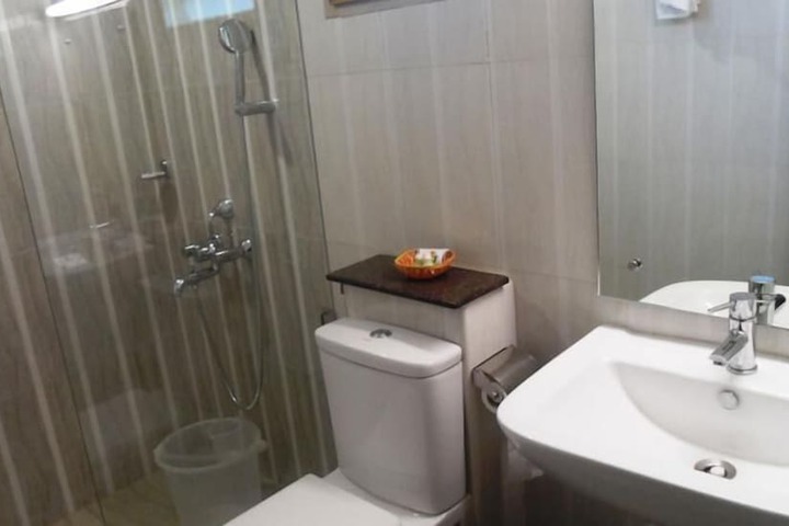 Room 14 of 22