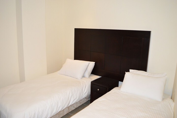 Room 22 of 107