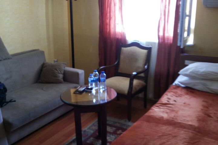 Room 17 of 35