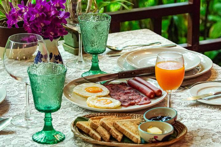 Breakfast/Coffee Service 42 of 66