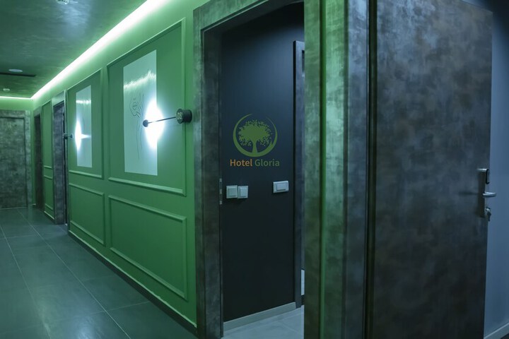 Ballroom/Hall 70 of 80