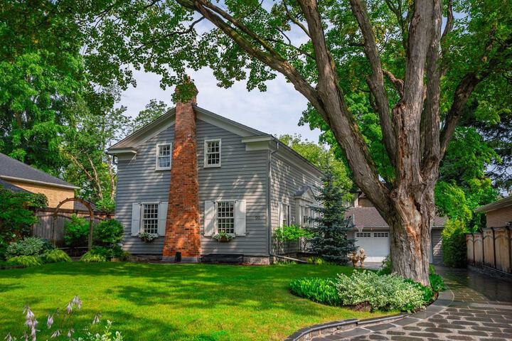 Charming 3 Bedroom House in North York in Toronto, ON