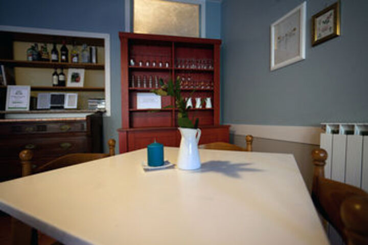 Dining 71 of 73
