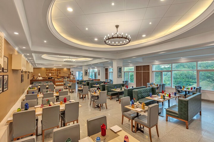Dining Photos