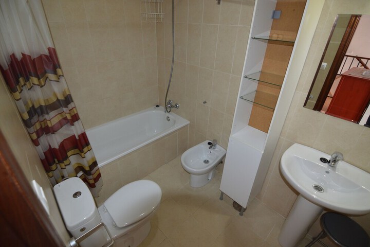 Room 12 of 17