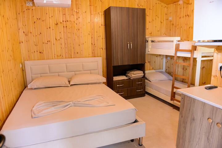 Room 4 of 14