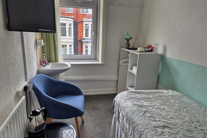 Room 3 of 59
