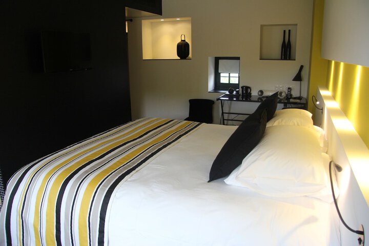 Room 9 of 101