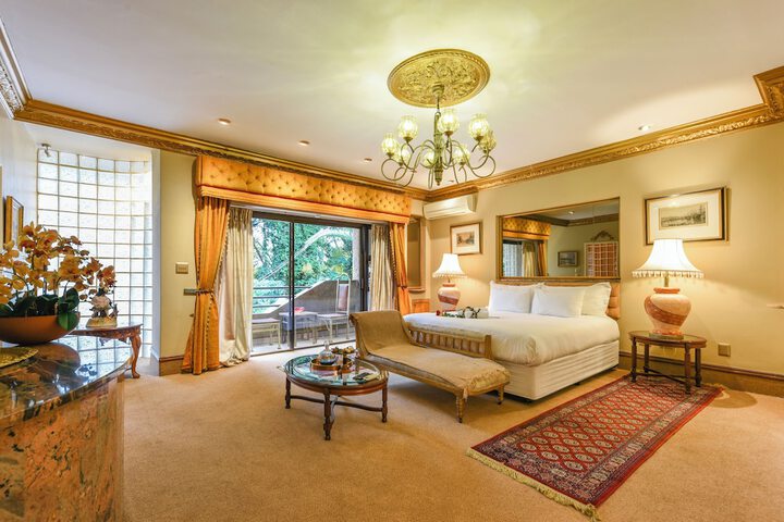 Room 26 of 110