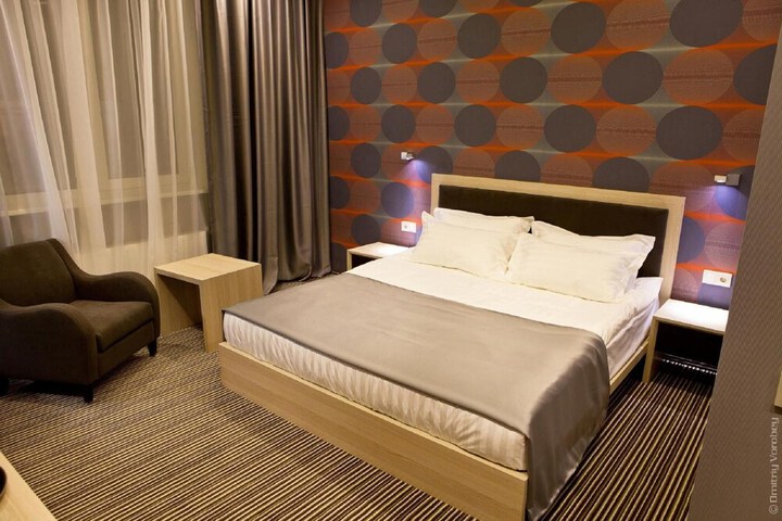 Room 13 of 34
