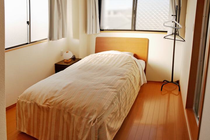 Room 18 of 27