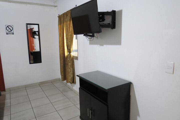 Room 42 of 174