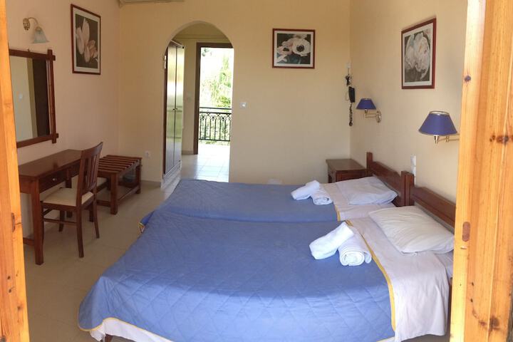 Room 11 of 59