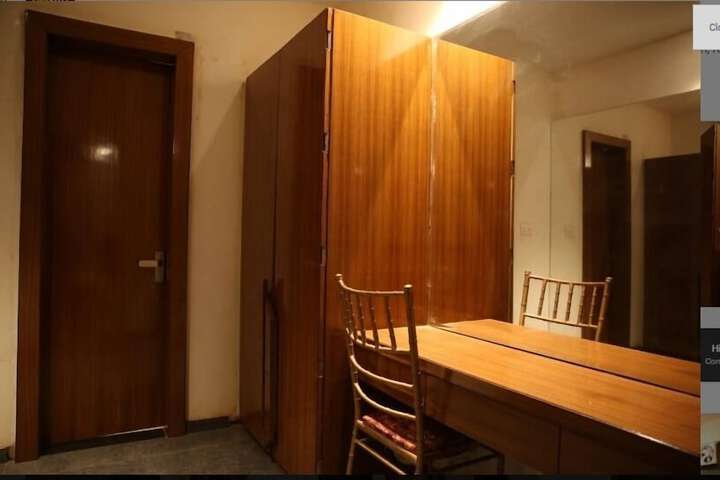 Room 3 of 23