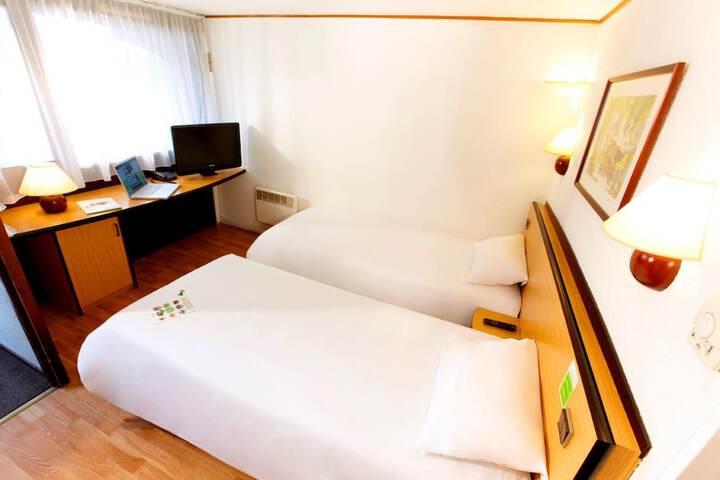 Room 14 of 55