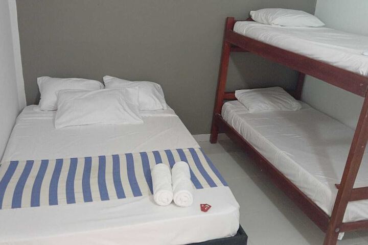 Room 7 of 16