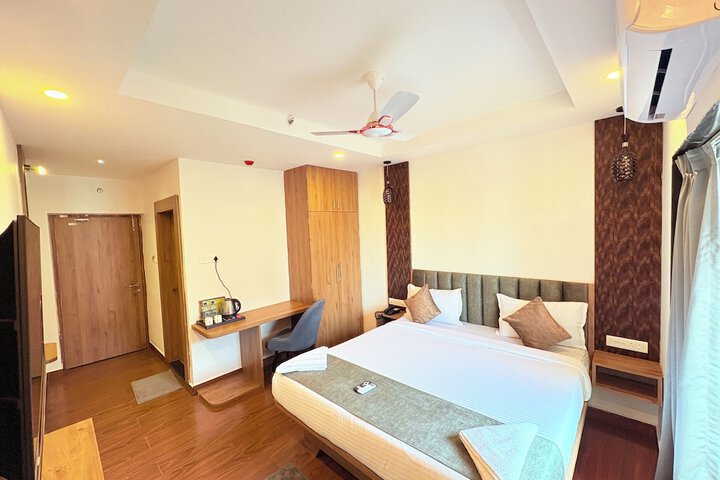Room 44 of 72