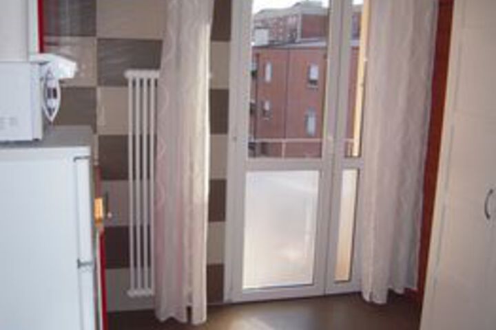 Room 7 of 16