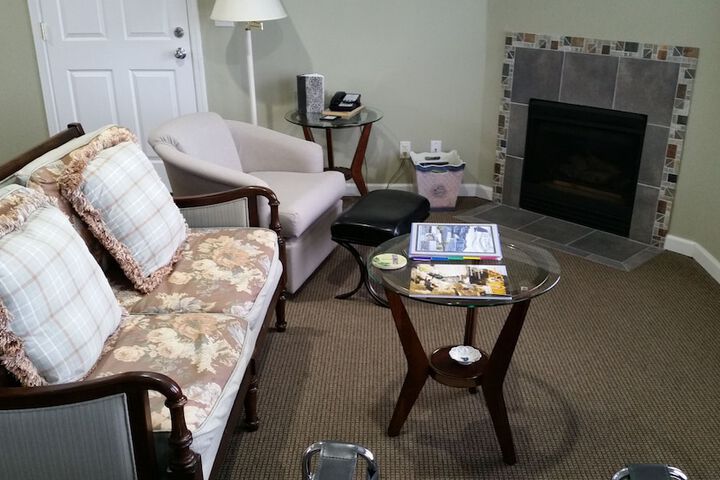 Room 33 of 71