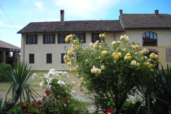 AGRITURISMO CASCINA ROMA