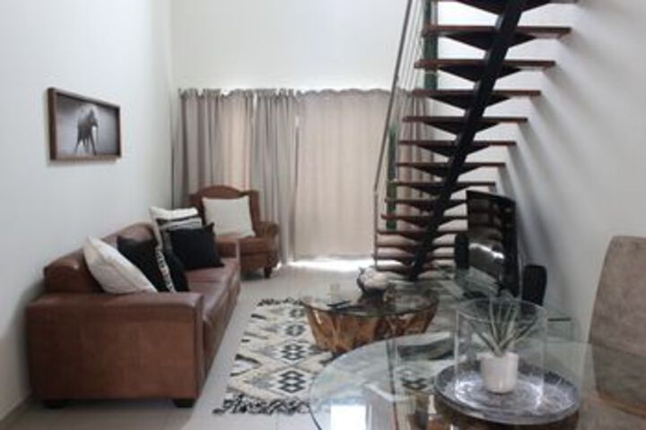 Room 9 of 20