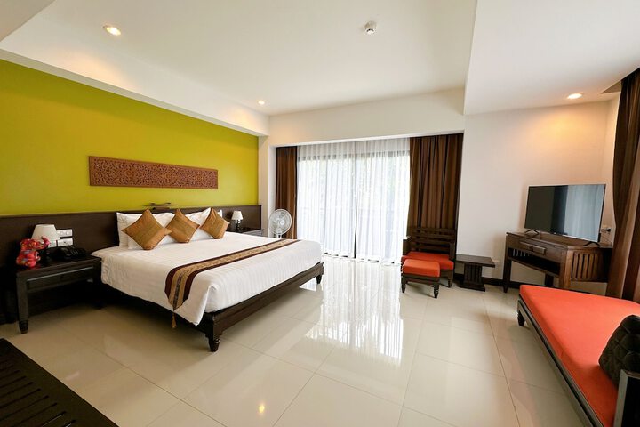 Room 16 of 65